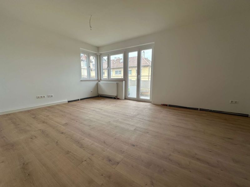 Sonnig & hochwertig saniert: 3-Zimmer-Wohnung mit Balkon am Hasenberg – Eindruck 1